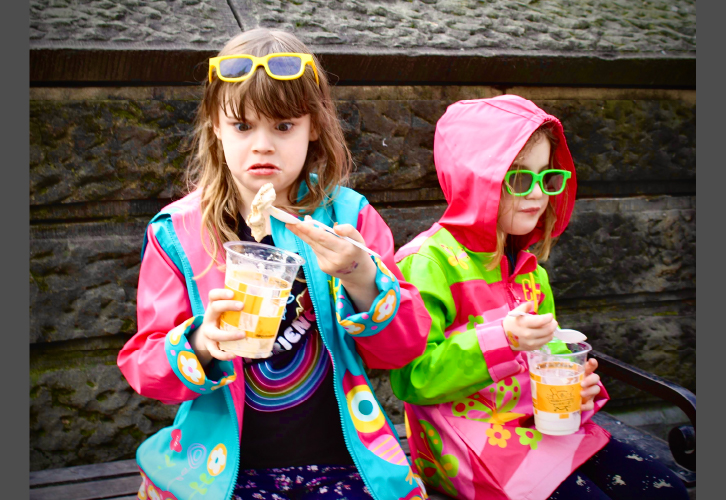 twins enjoy ice cream